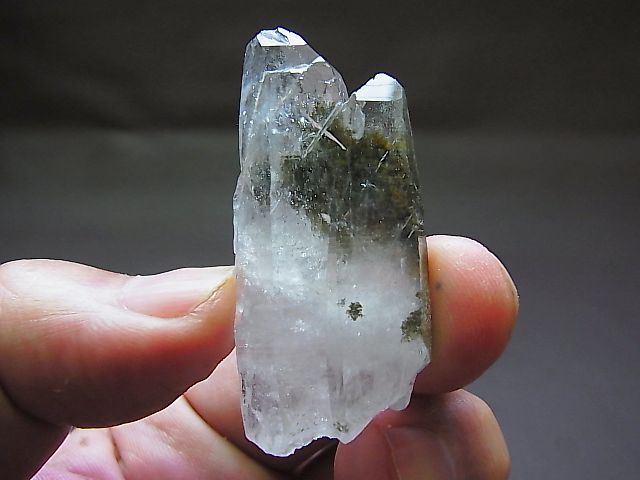 春の新作 超激レア 長石 クローライト ガネーシュヒマール産 ヒマラヤ水晶クラスター