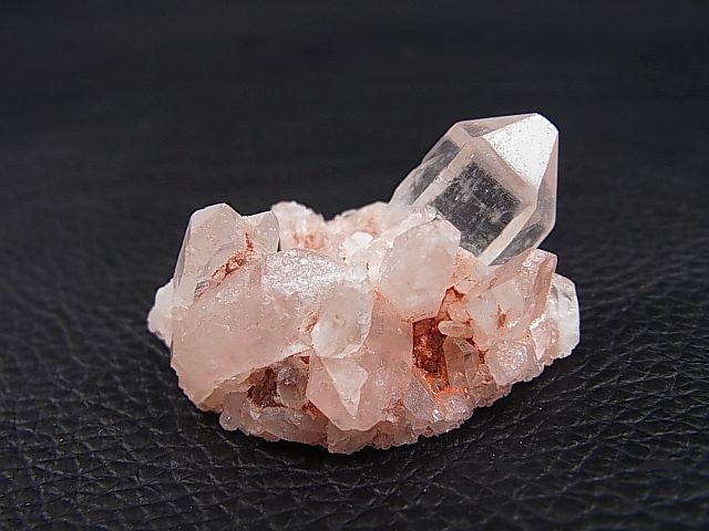 特売 M0751☆マニカラン産ピンク水晶クラスター2.8Kg☆天然石 原石