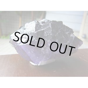 画像: 【クリアランス価格30％OFF 18,000円→12,600円】イリノイ州産ブラックパープルフローライト原石156.8g