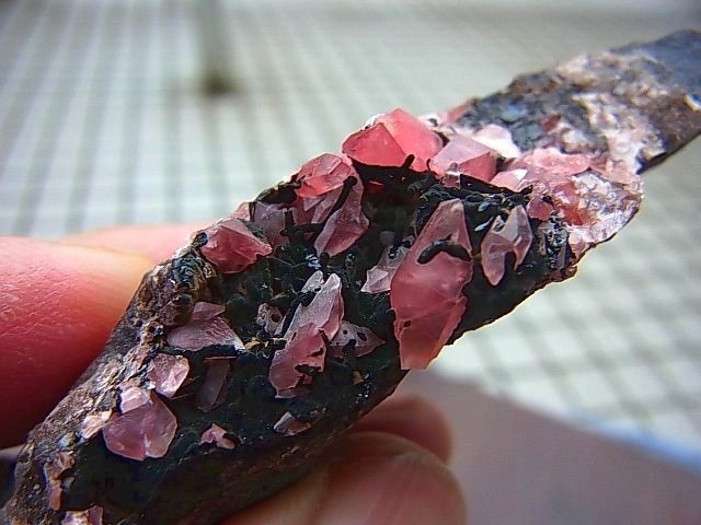 ペルー産 ロードクロサイト 鉱物 原石-