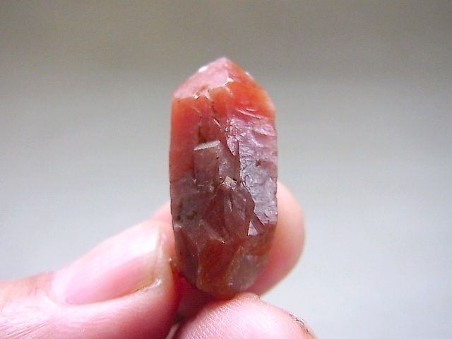 モロッコ産赤水晶（Quartz Rouge）8.6g - パーフェクトストーン