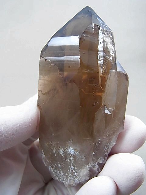 ベトナム・ゲアン産スモーキーカテドラル水晶 121.5g - パーフェクト