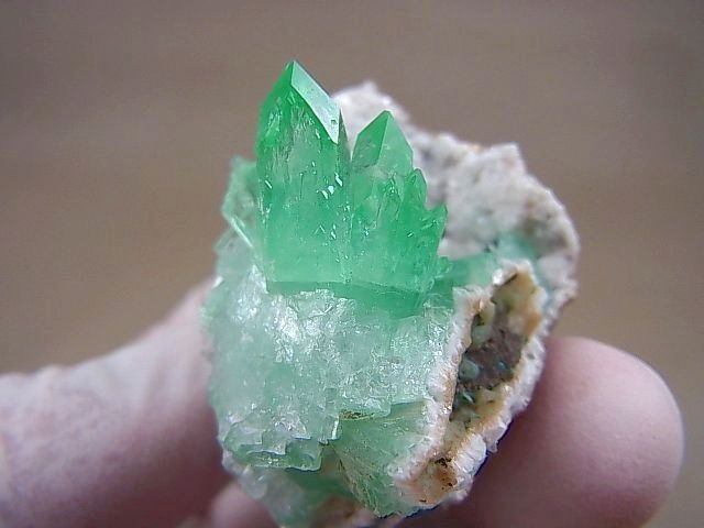 グリーンアポフィライト美石結晶原石 37.0g - パーフェクトストーン ...