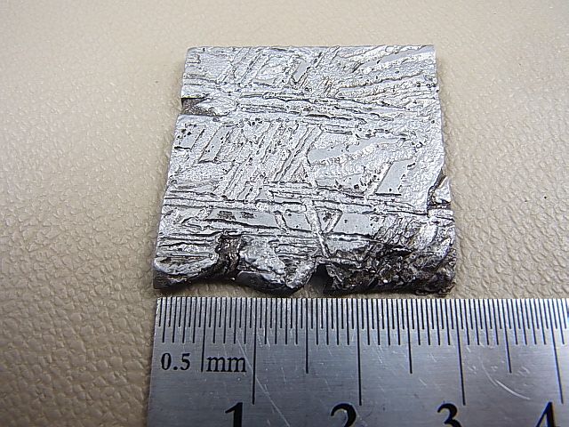アルタイ鉄隕石（オクタヘドライト） 16.1g - パーフェクトストーン ...