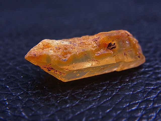 五代松鉱山産レモン水晶 2.0g - パーフェクトストーン PERFECT STONE