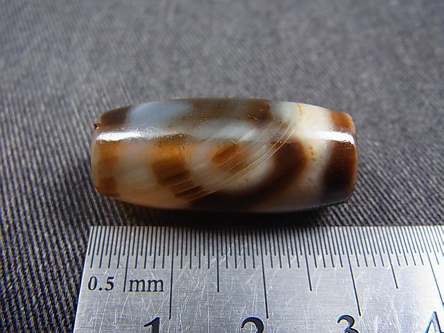 画像: 「三眼」（ドラゴンライン入り）至純（現代）天珠 直径約13.5×29mm