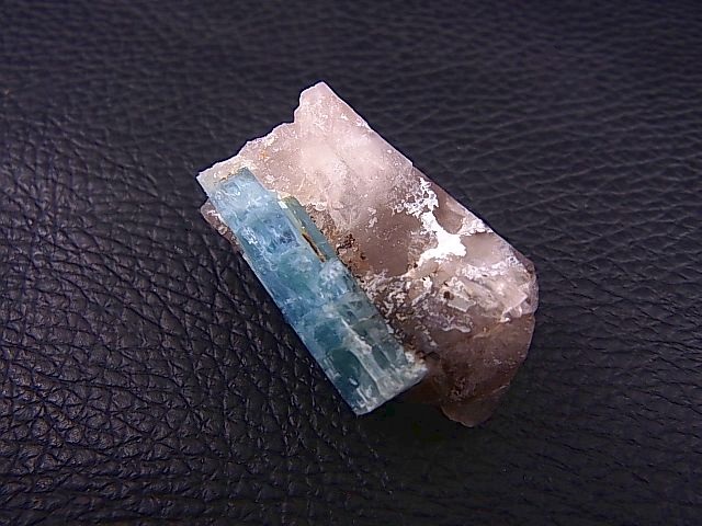 画像: ベトナム・タインホア産アクアマリン付きスモーキー水晶 13.9g