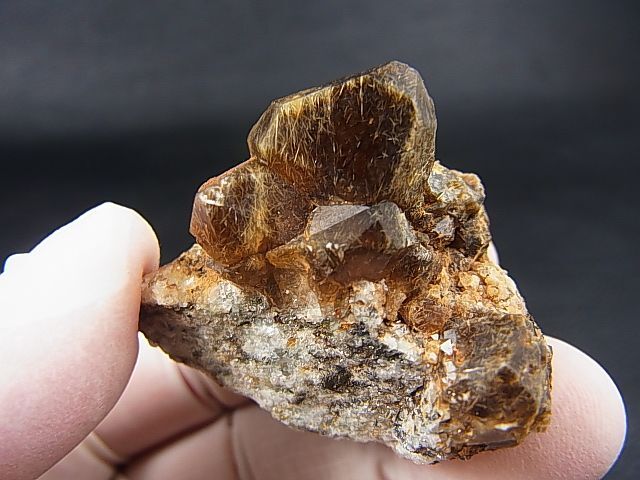 ザギマウンテン水晶原石（キャラメルカラー） 31.9g