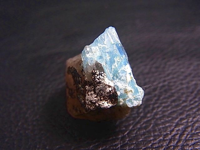 画像: ベトナム・タインホア産アクアマリン付きスモーキー水晶（ブラックトルマリン付き） 10.6g