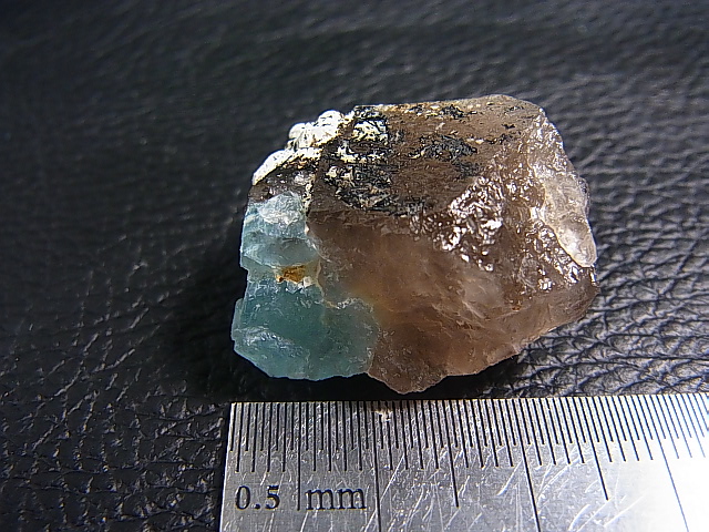 画像: ベトナム・タインホア産アクアマリン付きスモーキー水晶（ブラックトルマリン付き） 10.6g